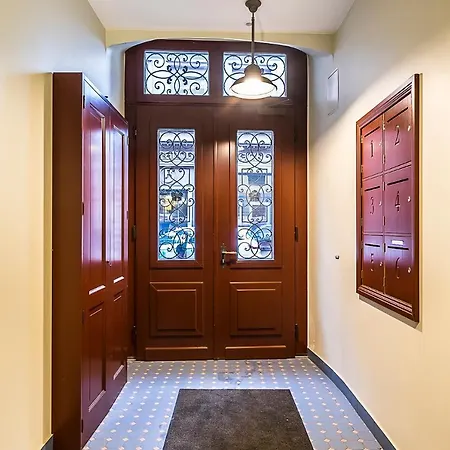 Winwinstay In Heart Of Old Town *